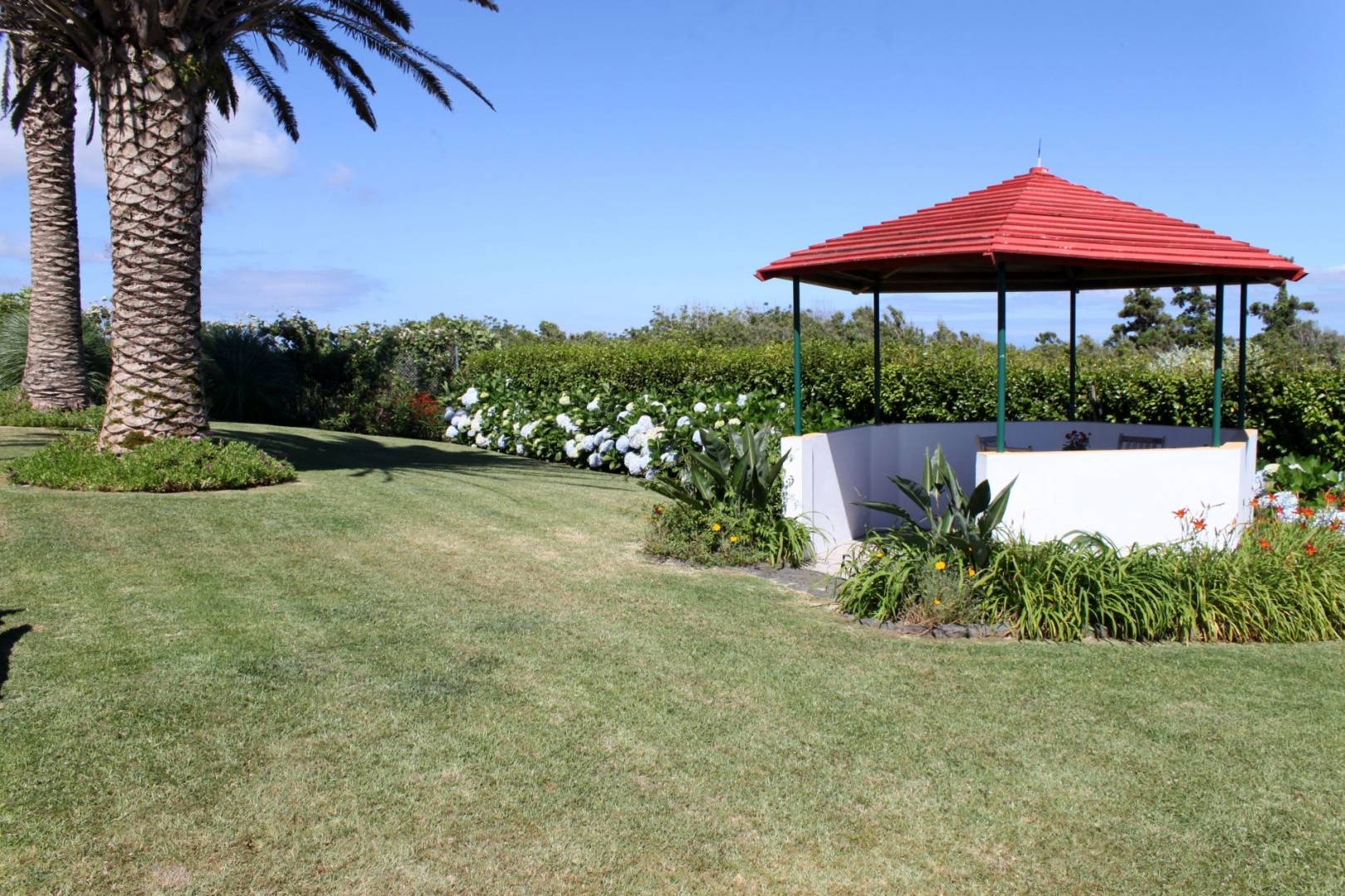 Guesthouse view garden Faial