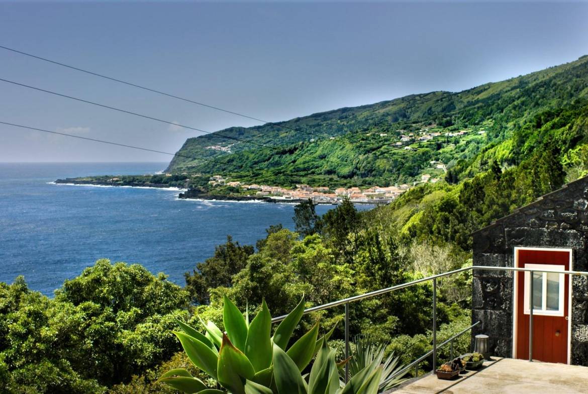 tourism sea view Pico