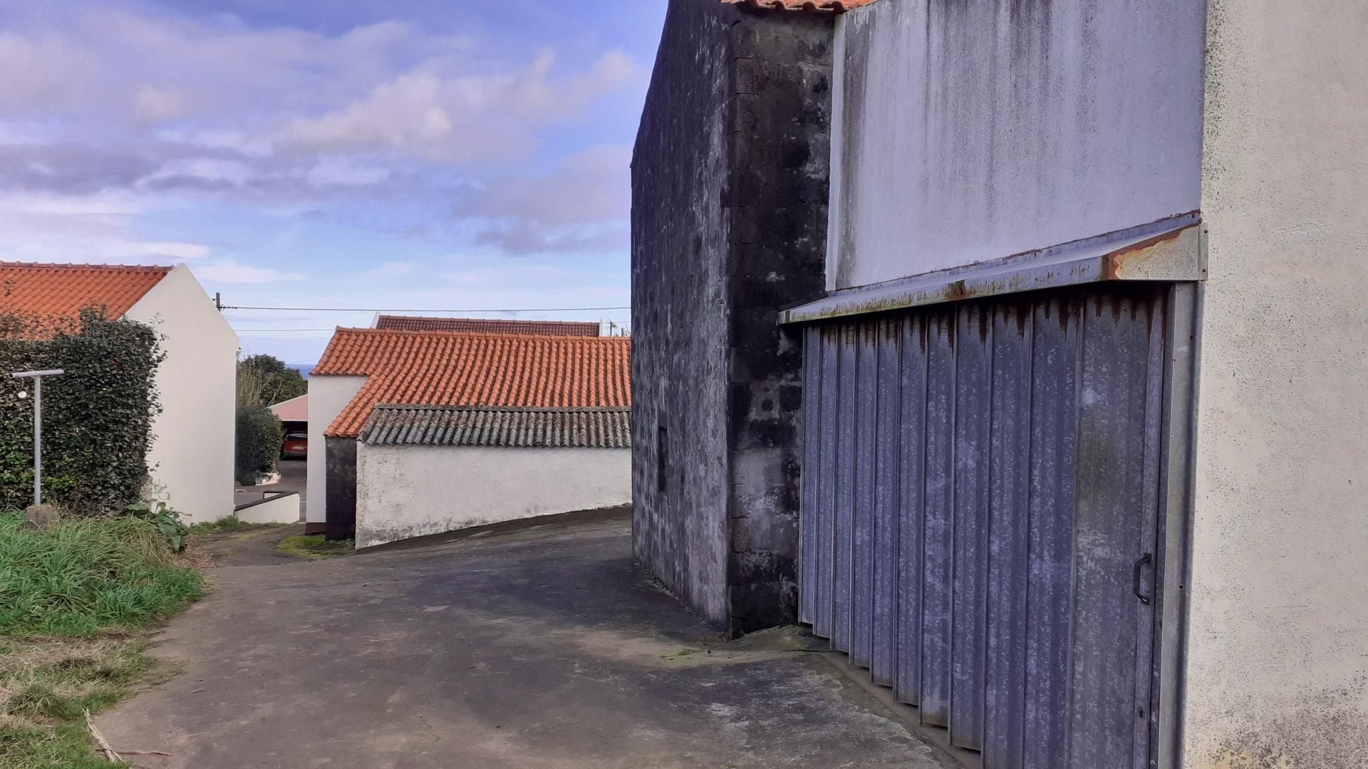 property garden views faial