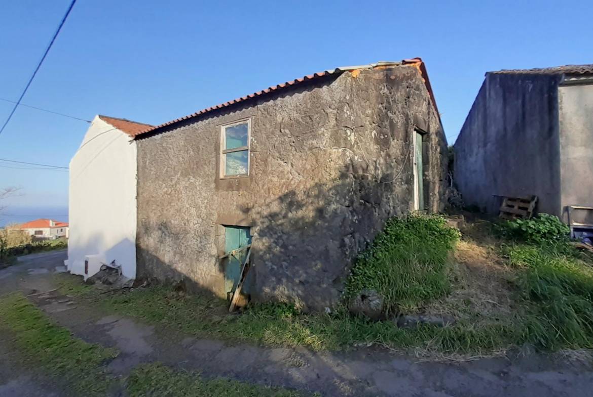 houses views ocean faial