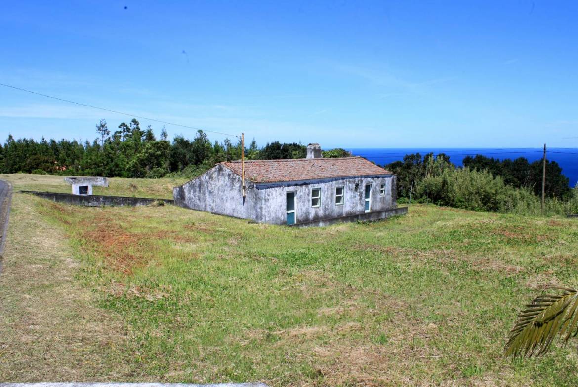 traditional house natural faial