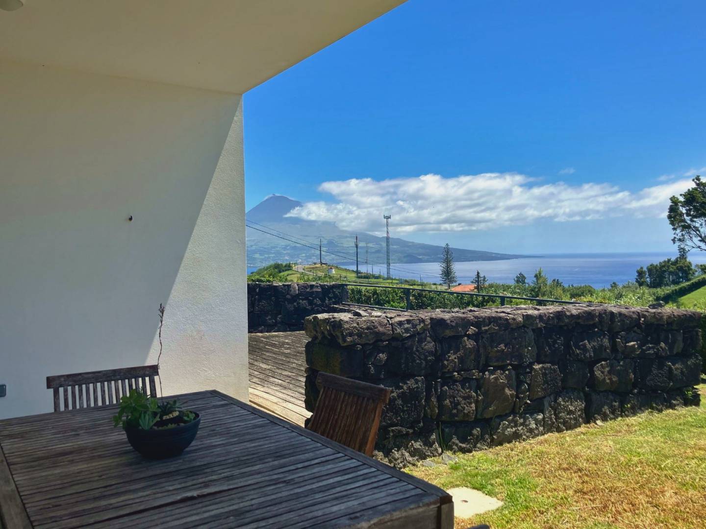 house garden views faial