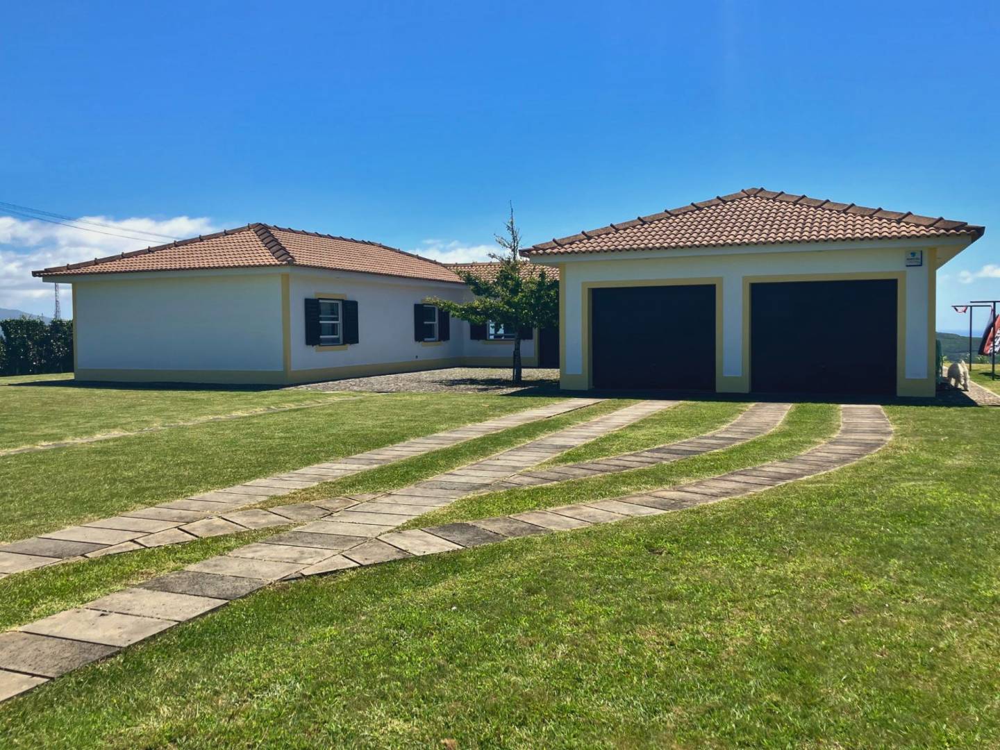 house garden views faial